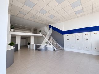 Κατάστημα 165 τ.μ. προς ενοικίαση