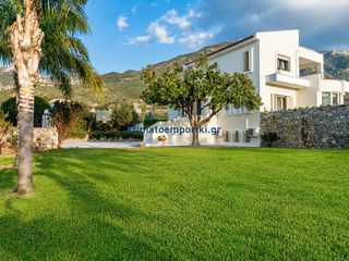 Βίλλα 340 τ.μ. για πώληση, Μεσσηνία, Καλαμάτα-thumb-3