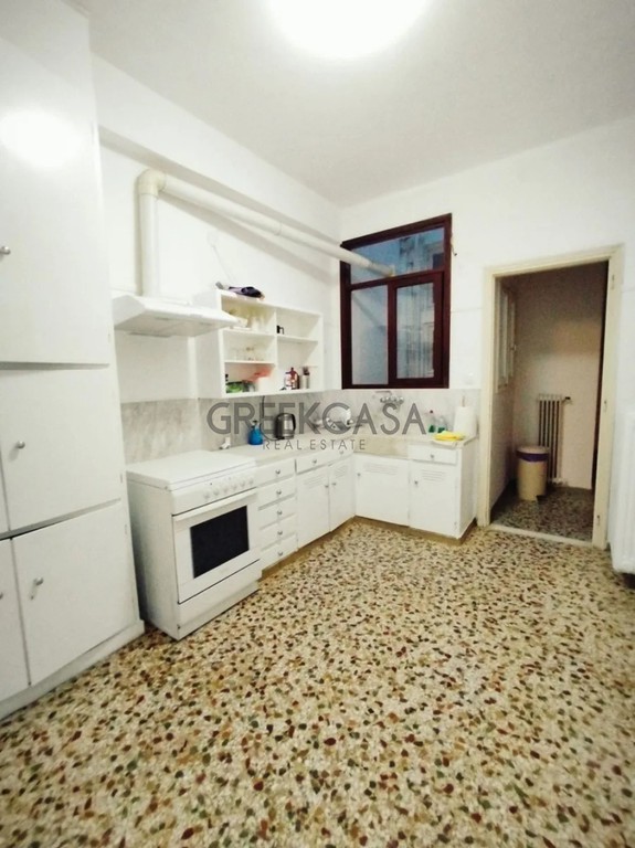 Κτίριο 390 τ.μ. προς πώληση, Κοντόπευκο