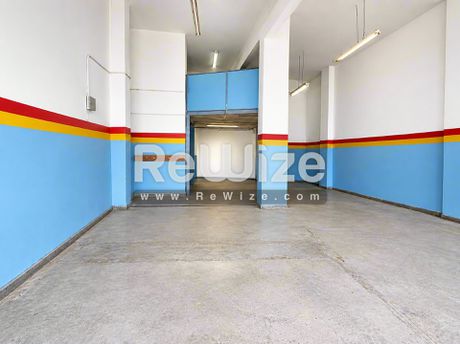 Store 100 sqm for rent