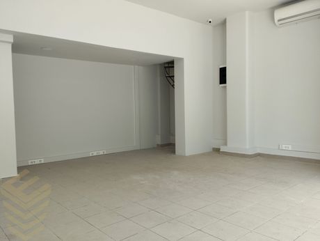 Store 41,61 sqm for rent