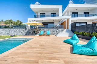 Villa 172 sqm for sale