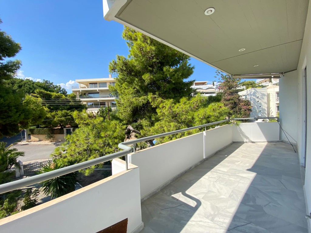 Διαμέρισμα 120 τ.μ. πρός ενοικίαση, Αθήνα - Νότια Προάστια, Βουλιαγμένη