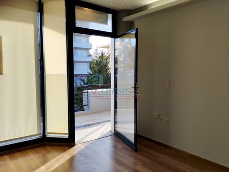 Αίθουσα 40 τ.μ. προς ενοικίαση