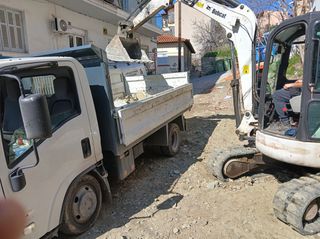 Επιτόπια αποκομιδή χώρων και μπαζων