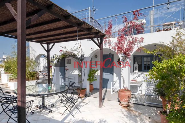 Διαμέρισμα 236 τ.μ. για πώληση, Πειραιάς, Καστέλλα