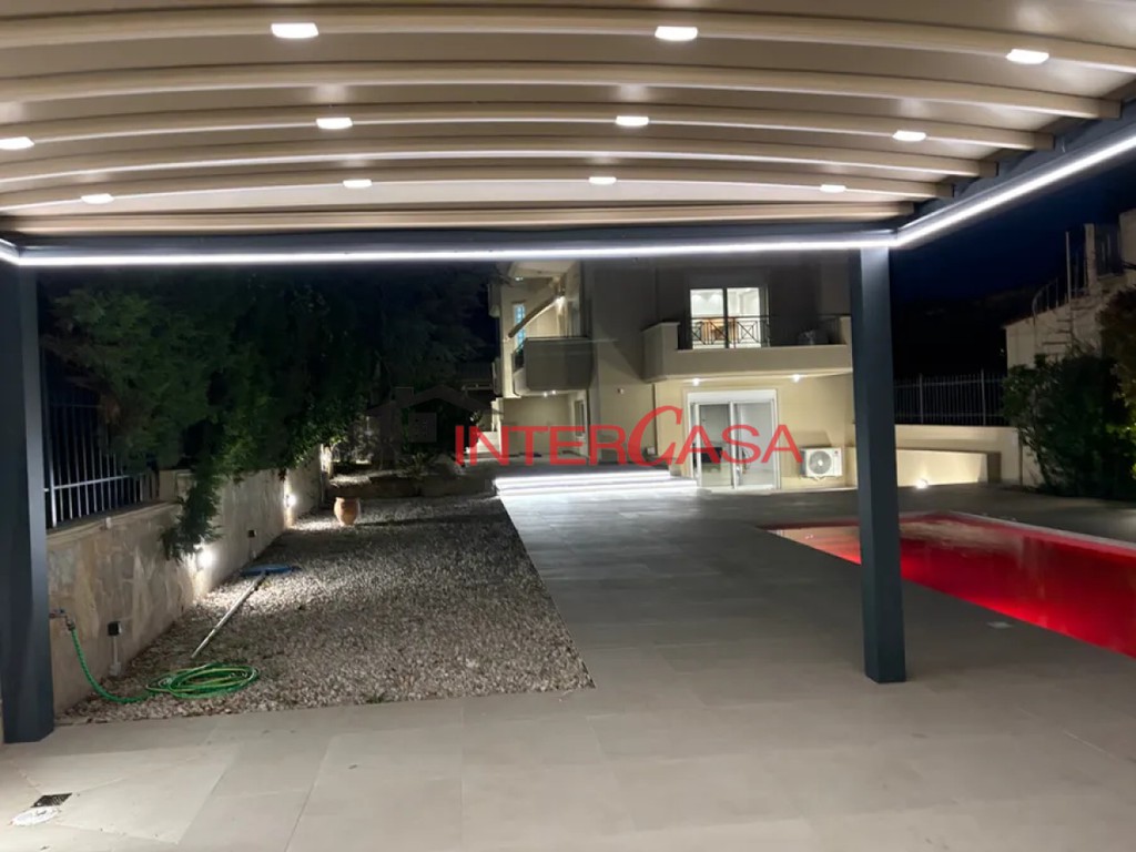 Βίλλα 340 τ.μ. πρός πώληση, Αττική - Υπόλοιπο, Καλύβια Θορικού