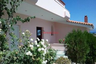 Detached home 330 sqm for sale