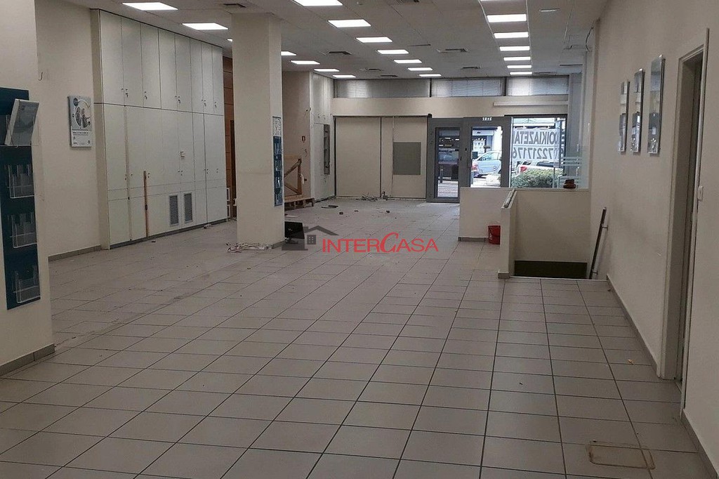 Κατάστημα 363 τ.μ. πρός ενοικίαση, Αθήνα - Βόρεια Προάστια, Χολαργός