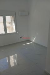 Διαμέρισμα 66 τ.μ. για πώληση, Πειραιάς, Αγία Σοφία-thumb-2
