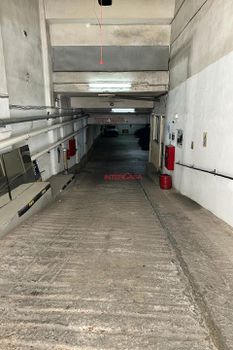 Parking 367 sqm for sale
