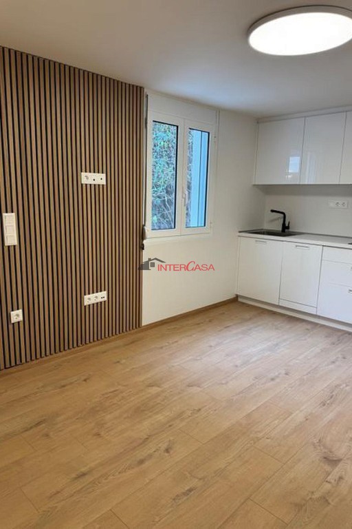 Διαμέρισμα 40 τ.μ. πρός πώληση, Αθήνα - Νότια Προάστια, Γλυφάδα