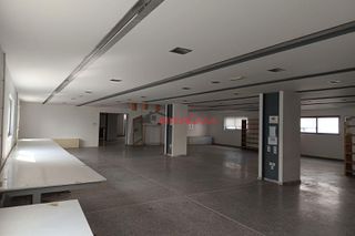 Business bulding 2.300 sqm for sale