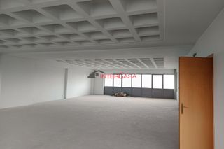 Office 600 sqm for sale