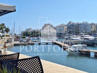 Επιχείρηση 300 τ.μ. για πώληση