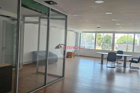 Αίθουσα 220 τ.μ. προς ενοικίαση