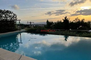Μεζονέτα 400 τ.μ. πρός πώληση