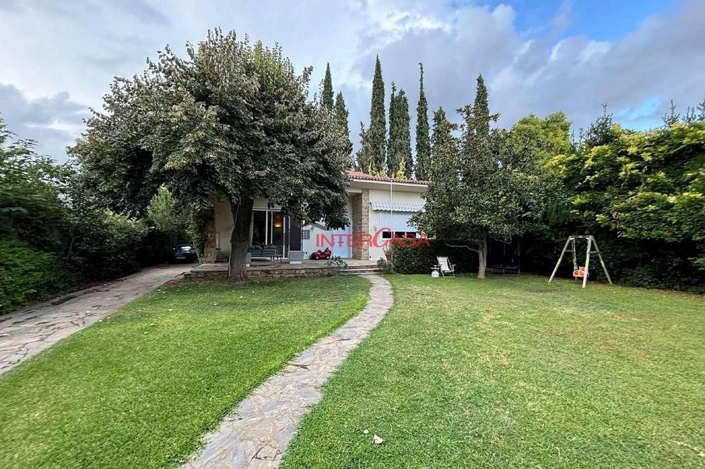 Βίλλα 370 τ.μ. πρός ενοικίαση, Αθήνα - Βόρεια Προάστια, Κηφισιά