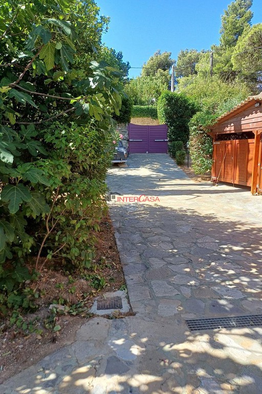 Βίλλα 400 τ.μ. πρός ενοικίαση, Αθήνα - Βόρεια Προάστια, Κηφισιά