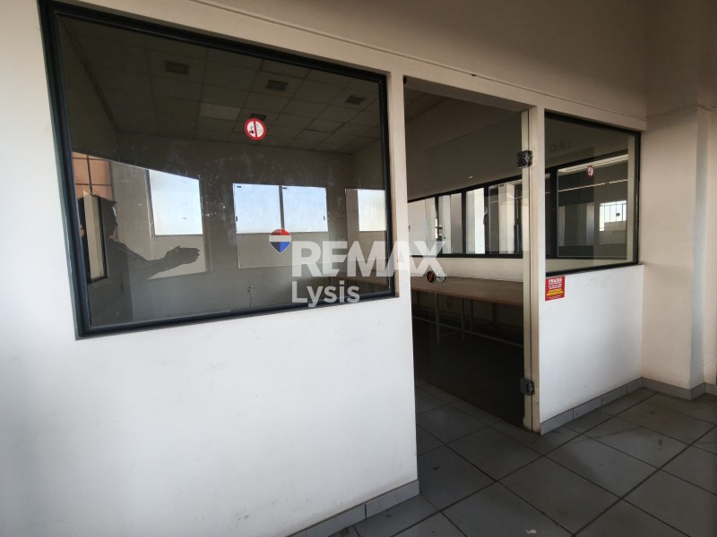 Επιχειρηματικό κτίριο 2.750 τ.μ. πρός ενοικίαση, Αθήνα - Δυτικά Προάστια, Αιγάλεω