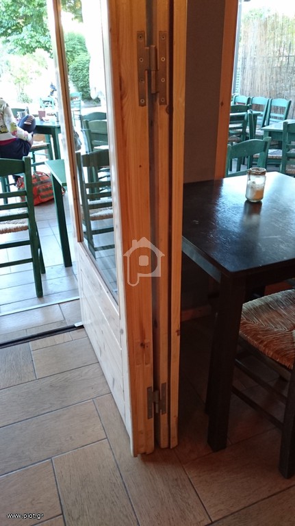 Κατάστημα 121 τ.μ. προς ενοικίαση, Πλατεία Ελευθερίας