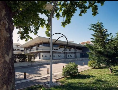 Office 648 sqm for rent