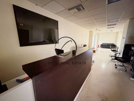 Office 230 sqm for rent
