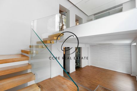 Store 218 sqm for sale