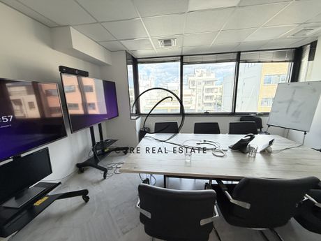 Office 443 sqm for rent