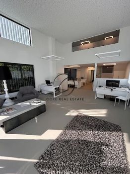 Store 224 sqm for rent