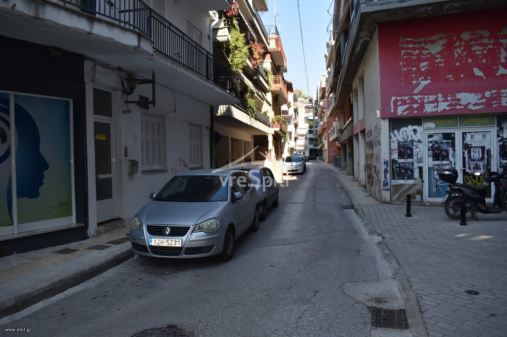 Κατάστημα 28 τ.μ. προς ενοικίαση, Κέντρο Ιωαννίνων