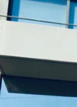 Επιχειρηματικό κτίριο 700 τ.μ. πρός πώληση