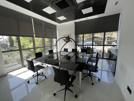 Office 600 sqm for rent