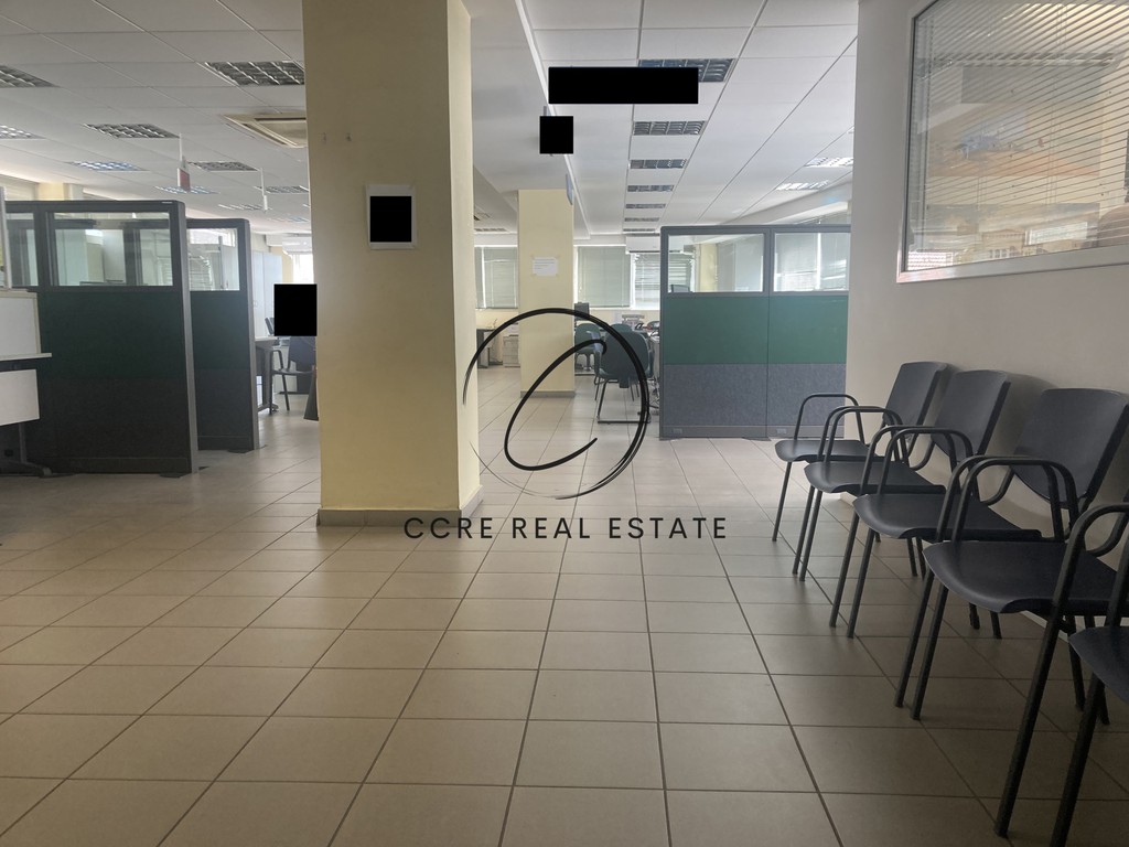 Επιχειρηματικό κτίριο 3.910 τ.μ. προς πώληση, Σταθμός Λαρίσης
