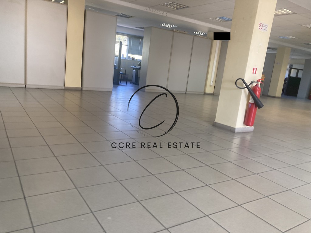 Επιχειρηματικό κτίριο 3.910 τ.μ. προς πώληση, Σταθμός Λαρίσης