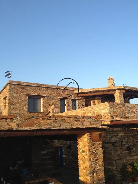 Συγκρότημα διαμερισμάτων 303 τ.μ. προς πώληση, Άνδρος