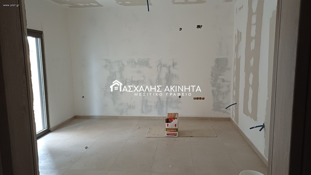 Επιχειρηματικό κτίριο 200 τ.μ. προς ενοικίαση, Αιμιλίου