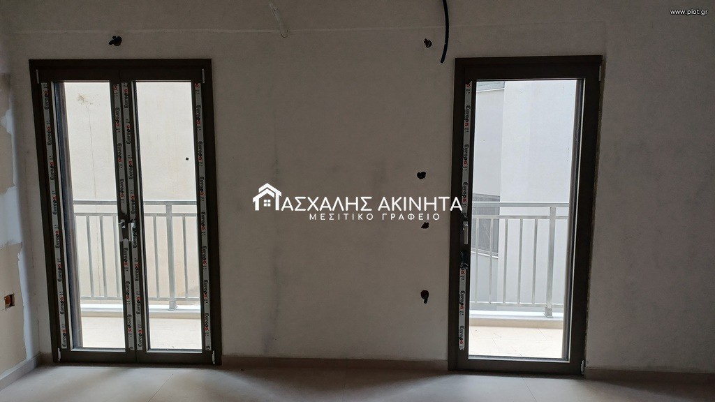Επιχειρηματικό κτίριο 200 τ.μ. προς ενοικίαση, Αιμιλίου