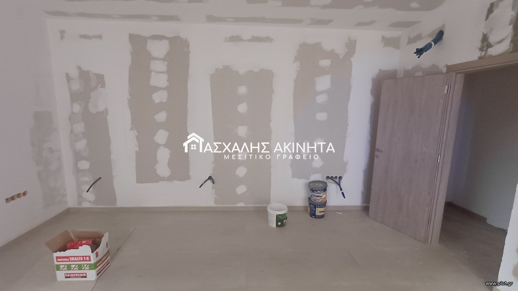 Επιχειρηματικό κτίριο 200 τ.μ. προς ενοικίαση, Αιμιλίου