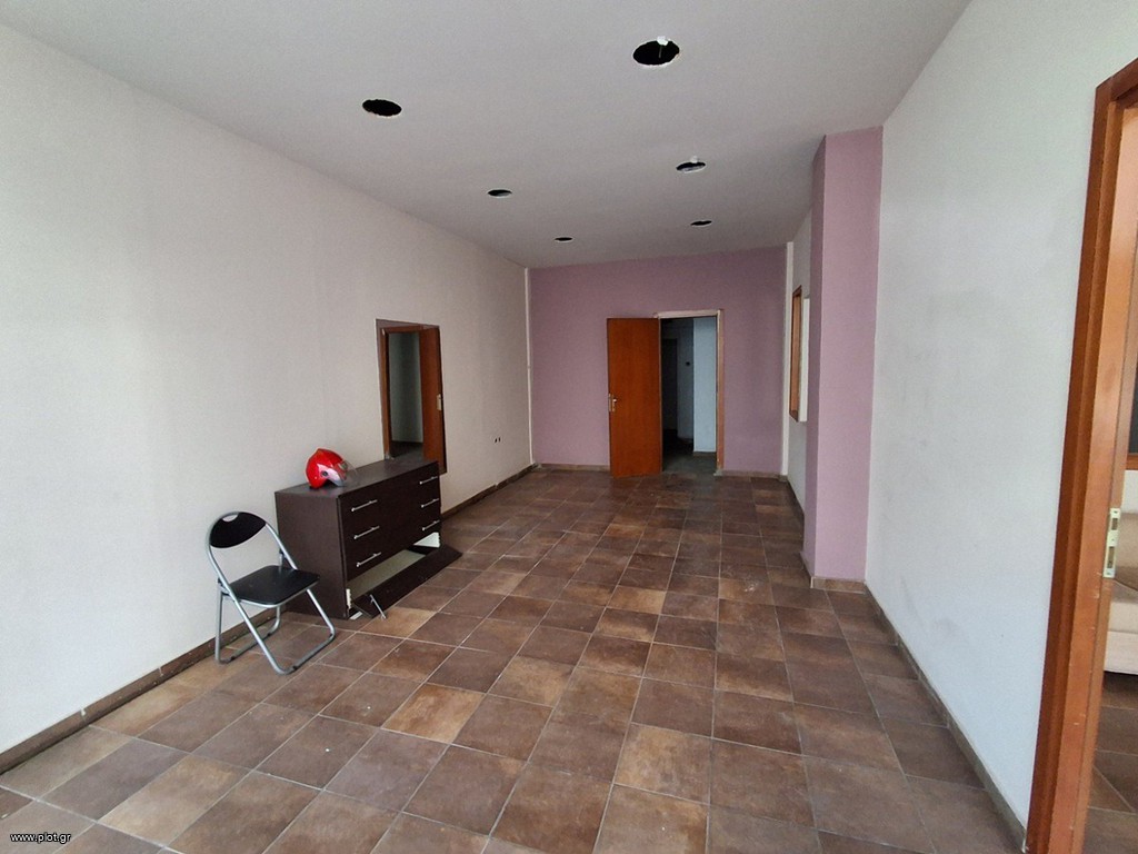 Κατάστημα 79 τ.μ. προς ενοικίαση, Κέντρο Μενεμένης