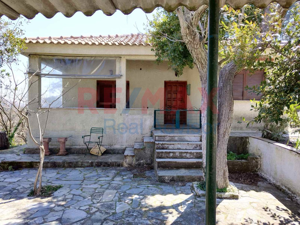 Μονοκατοικία 90 τ.μ. πρός πώληση, Αθήνα - Ανατολικά Προάστια, Βαρνάβας