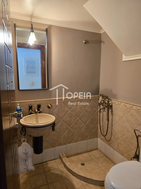 Μεζονέτα 280 τ.μ. πρός ενοικίαση, Αττική - Υπόλοιπο, Καλύβια Θορικού