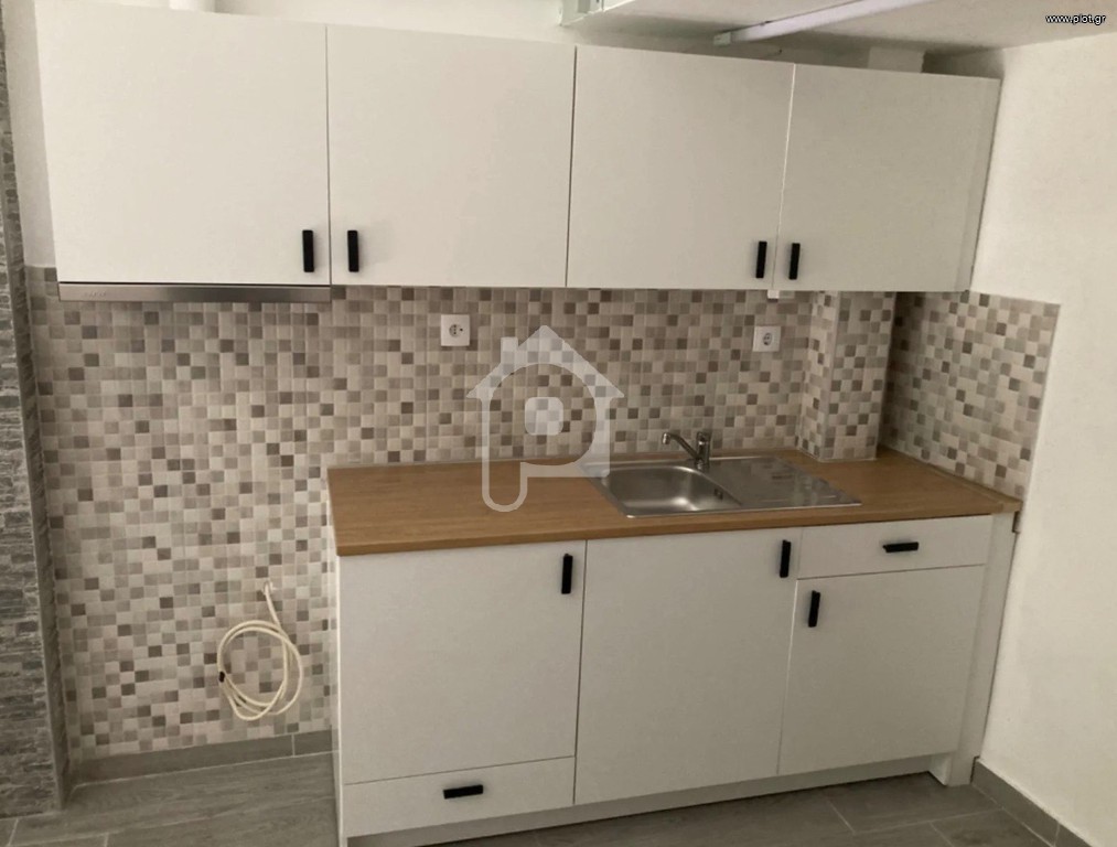 Studio / γκαρσονιέρα 32 τ.μ. προς ενοικίαση, Παπάφη