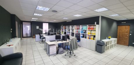 Office 200 sqm for rent