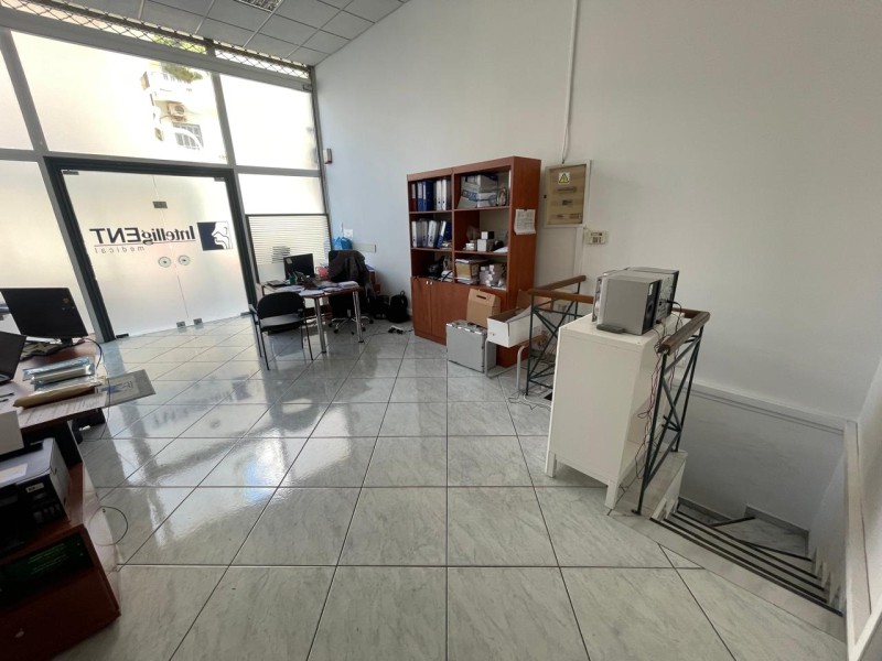 Κατάστημα 155 τ.μ. πρός ενοικίαση, Αθήνα - Νότια Προάστια, Καλλιθέα
