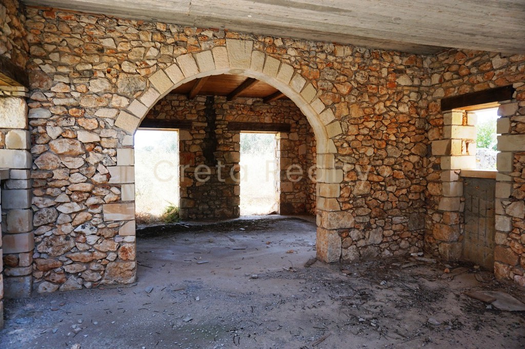 Συγκρότημα διαμερισμάτων 330 τ.μ. προς πώληση, Λικοτιναρέα