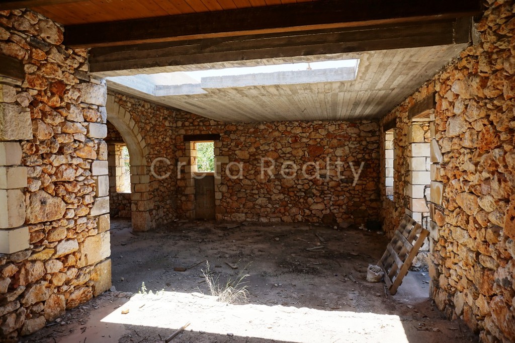 Συγκρότημα διαμερισμάτων 330 τ.μ. προς πώληση, Λικοτιναρέα