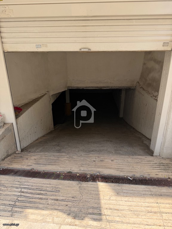 Parking 18 τ.μ. πρός πώληση, Πειραιάς, Φρεαττύδα