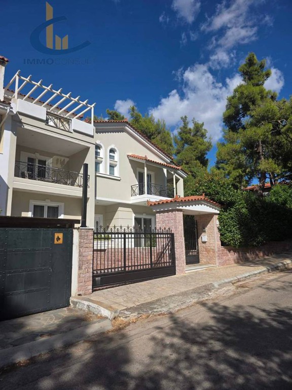 Μονοκατοικία 312 τ.μ. πρός πώληση, Αθήνα - Βόρεια Προάστια, Δροσιά