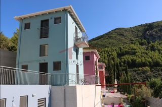 Συγκρότημα διαμερισμάτων 320 τ.μ. για ενοικίαση, Ν. Πρέβεζας, Πάργα-thumb-14